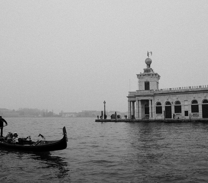 pexels-sinitta-leunen-3791007